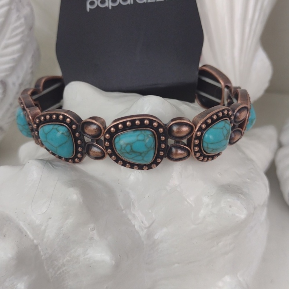 Totally Cool Southwest Boho Unique Turquoise Stone & Copper Stretch Bracelet
